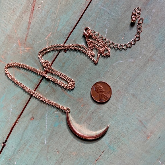 Super Cute Celestial Crescent Moon Pendant Gold Tone Necklace - 30" + - Picture 4 of 7